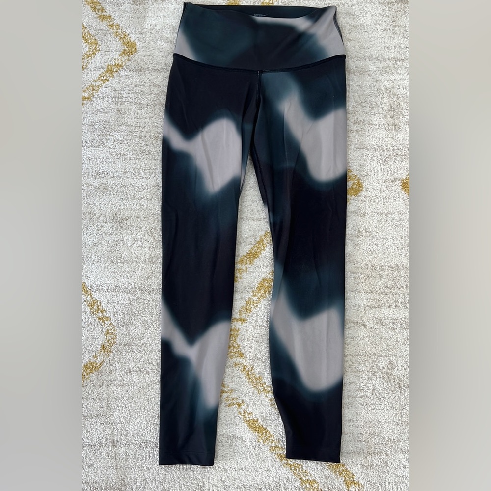 Nike yoga leggings